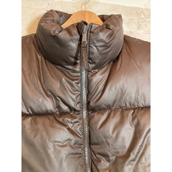 Old Navy Quilted Puffer Vest Womens Small Dark Chocolate Full Front Zip Warm - Picture 8 of 11